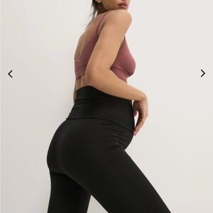 Layers by Hatch Black Maternity Leggings M